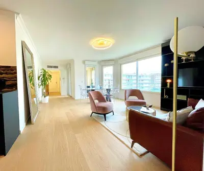 Coin salon dans l'établissement Alba DeLuxe - 3 Bedroom Pointe Croisette, by Welcome to Cannes