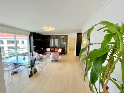 Coin salon dans l'établissement Alba DeLuxe - 3 Bedroom Pointe Croisette, by Welcome to Cannes