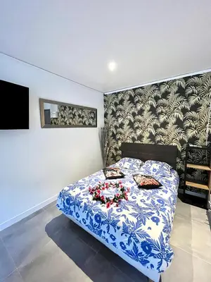 Un ou plusieurs lits dans un hébergement de l'établissement Luxury Dreams Balneo