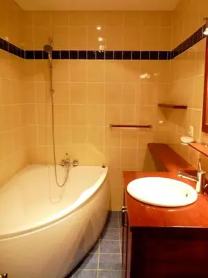 Salle de bains dans l'établissement Stylish one bedroom apartment in Central Cannes just off the Croisette and near beaches - 680