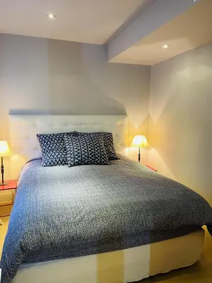 Un ou plusieurs lits dans un hébergement de l'établissement Magnifique Modern appartement avec terrasse FERN12