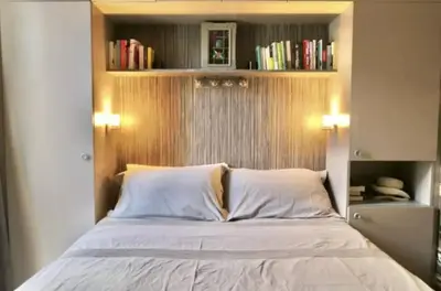 Un ou plusieurs lits dans un hébergement de l'établissement Appartement Cannes centre ville pour congrès ou vacances à 5 min de la Croisette, plage