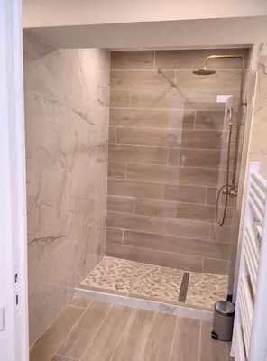Salle de bains dans l'établissement Résidence Graziella Appartement 510