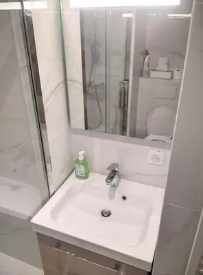 Salle de bains dans l'établissement Résidence Graziella Studio 508