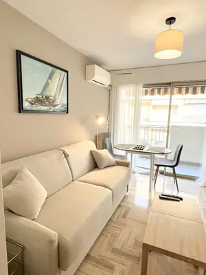 Coin salon dans l'établissement LM Studio by Welcome to Cannes
