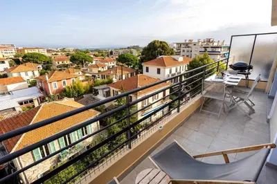 Balcon ou terrasse dans l'établissement Two bedroom in Antibes