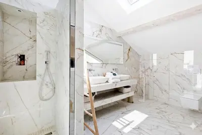 Salle de bains dans l'établissement Candy