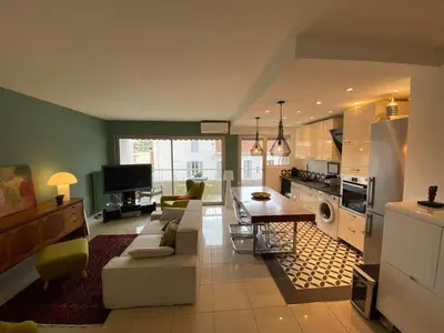 Cuisine ou kitchenette dans l'établissement Grand appartement de style avec parking - Cannes