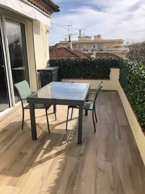 Balcon ou terrasse dans l'établissement AGENCIA appartement 2 Pièces lumineux terrasse