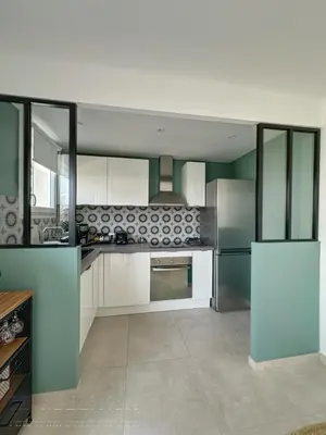 Cuisine ou kitchenette dans l'établissement AGENCIA appartement 2 Pièces lumineux terrasse