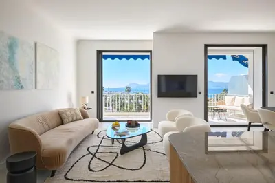 Coin salon dans l'établissement Les DUNES 3 BEDS CROISETTE BEACHES Sea VIEW