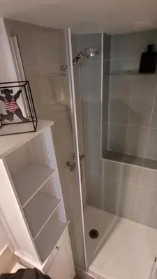 Salle de bains dans l'établissement LA GRENILLE