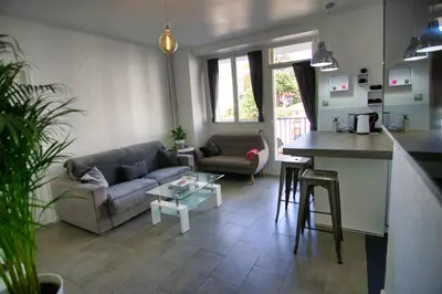 Coin salon dans l'établissement Ref SELV -Palmes d'Or Properties