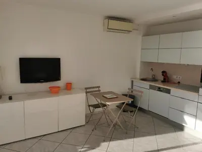 Plan de l'établissement JUAN LES PINS 2P Le Tropique