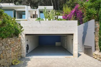 Jardin de l'établissement Cannes - Modern villa with 180° sea view