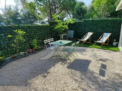 Jardin de l'établissement Chez Mathys