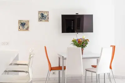 Coin salon dans l'établissement Cannes Rue d'Antibes Premium 2 BDR 2 baths Exclusive Olam Properties