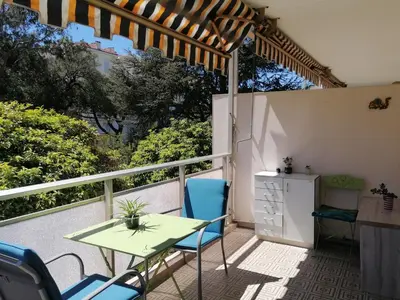 Cuisine ou kitchenette dans l'établissement Résidence Côte d'Azur Cannes