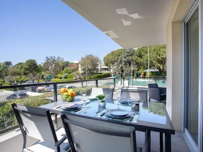 Jardin de l'établissement Apartment L'Orée du parc by Interhome
