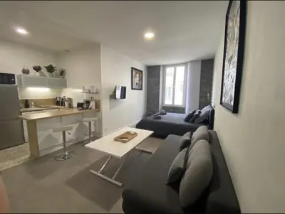 Cuisine ou kitchenette dans l'établissement PACA Properties 41H2 - Studio cosy
