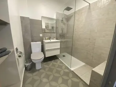 Salle de bains dans l'établissement PACA Properties 41H2 - Studio cosy