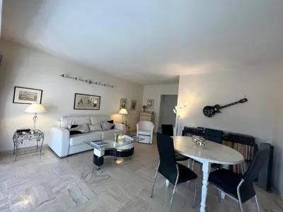 Coin salon dans l'établissement Alexandra apartment by Welcome to Cannes
