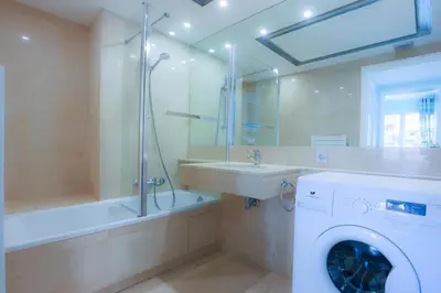 Salle de bains dans l'établissement CROISETTE AZUR ONE BEDROOM APARTMENT WITH TERRACE